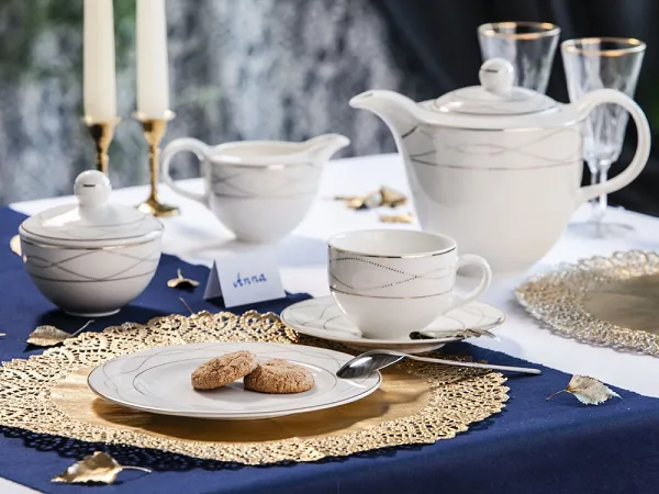 KAROLINA AMELIA zestaw kawowy na 12 osób / złote dodatki / porcelana ecru