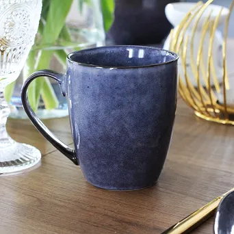 ALTOM DESIGN REACTIVE FIOLET porcelanowy kubek baryłka 400 ml