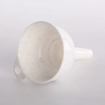 PRACTIC lejek z sitkiem 6cm